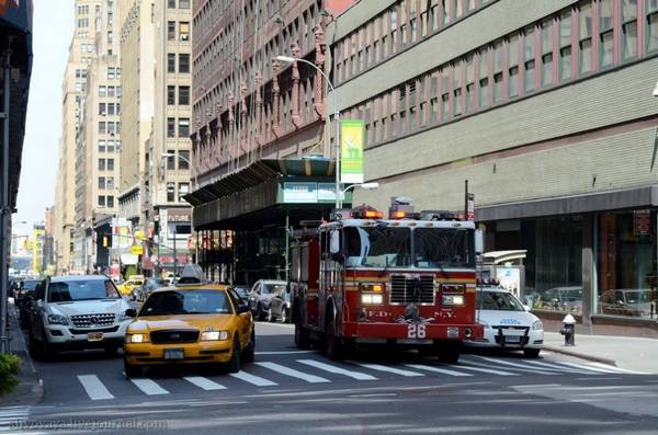 Нью-Йорк ужесточает наказание водителей, не выключающих двигателей во время стоянки с фото