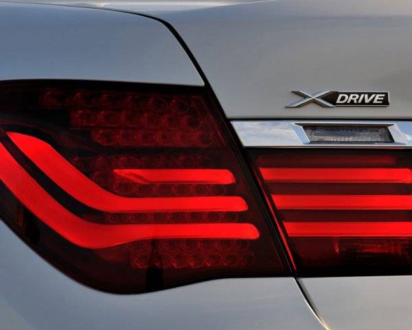 Полный привод xDrive от компании BMW - фото