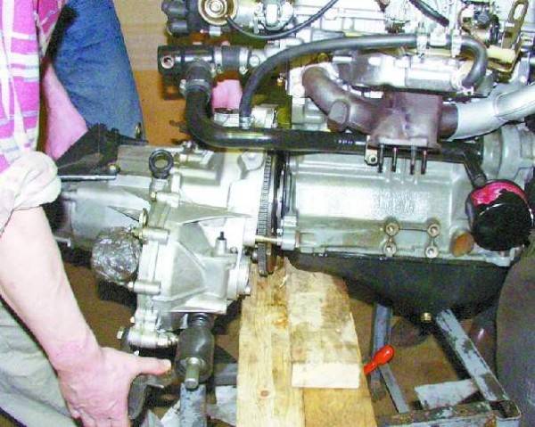 ВАЗ 21099: ремонт двигателя выполняем правильно - фото