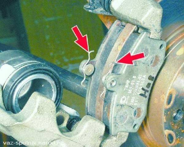 Замена передних тормозных колодок на ВАЗ 2109: как выполняется правильно - фото